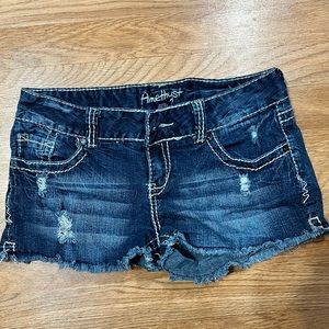 Size 9 Amethyst Jeans shorts